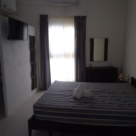 Shamrock Flats Διαμέρισμα Mellieħa Δωμάτιο φωτογραφία